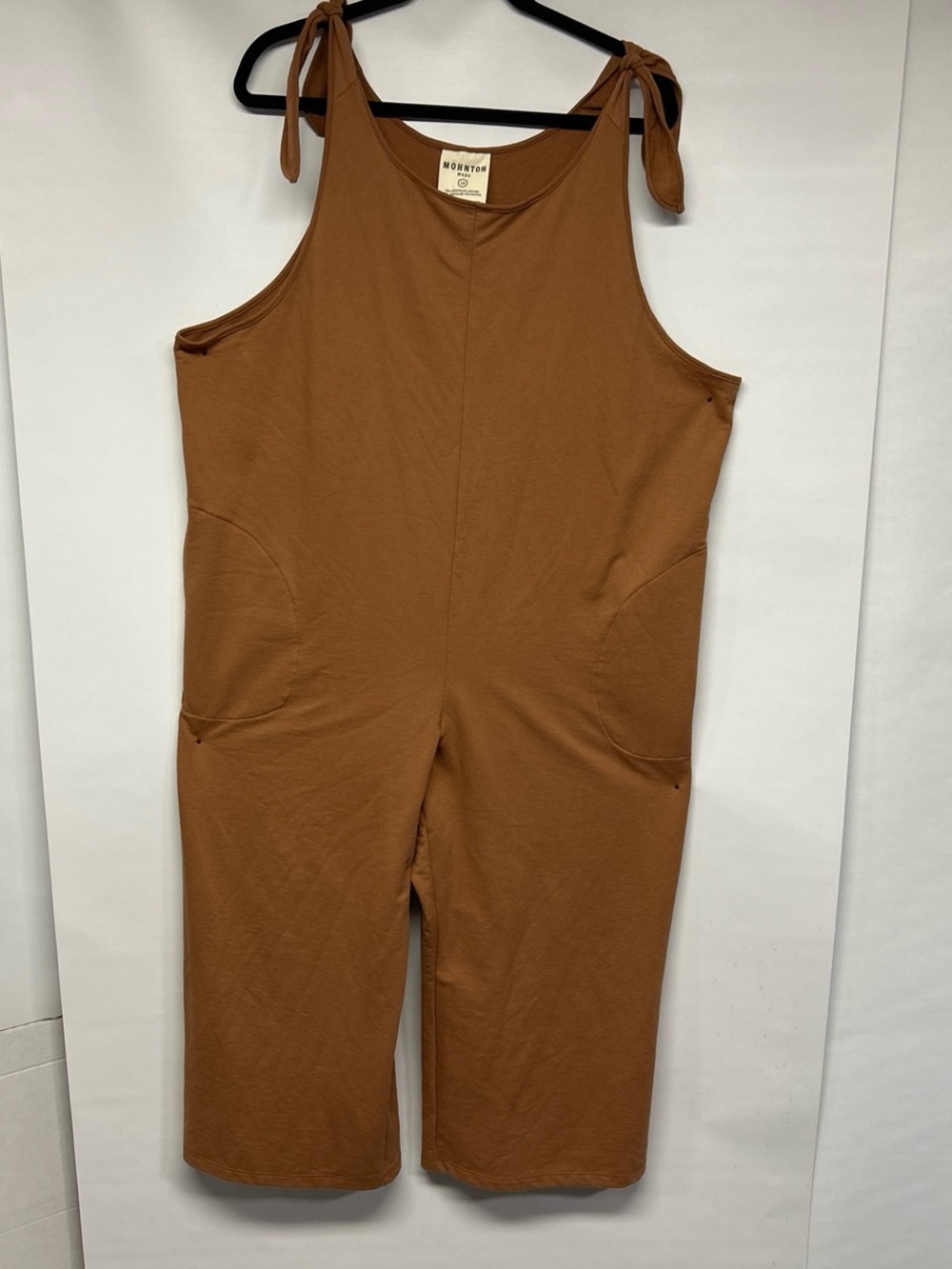 Mohnton Tie-Shoulder Rust Brown Short Jumpsuit